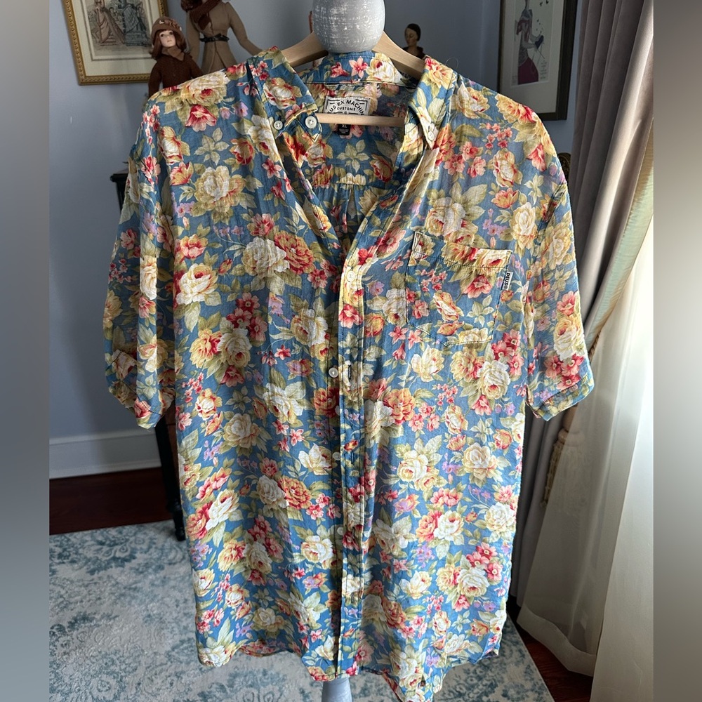 MEN Blue Floral Short-Sleeve Button-Down Shirt